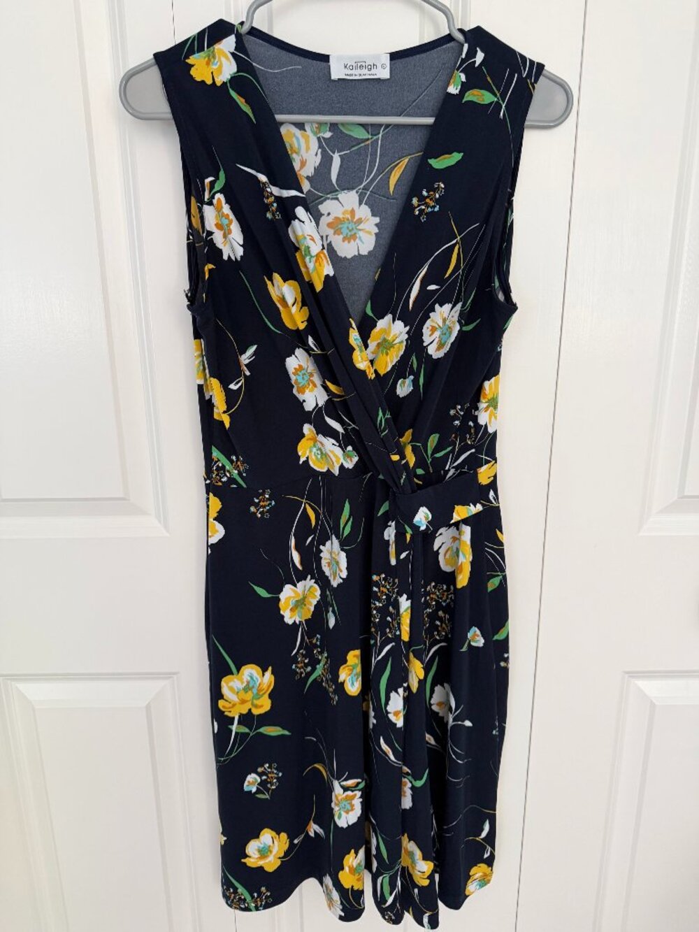 KAILEIGH Faux Wrap Yellow Floral Print Sleeveless Navy Blue Dress - Large